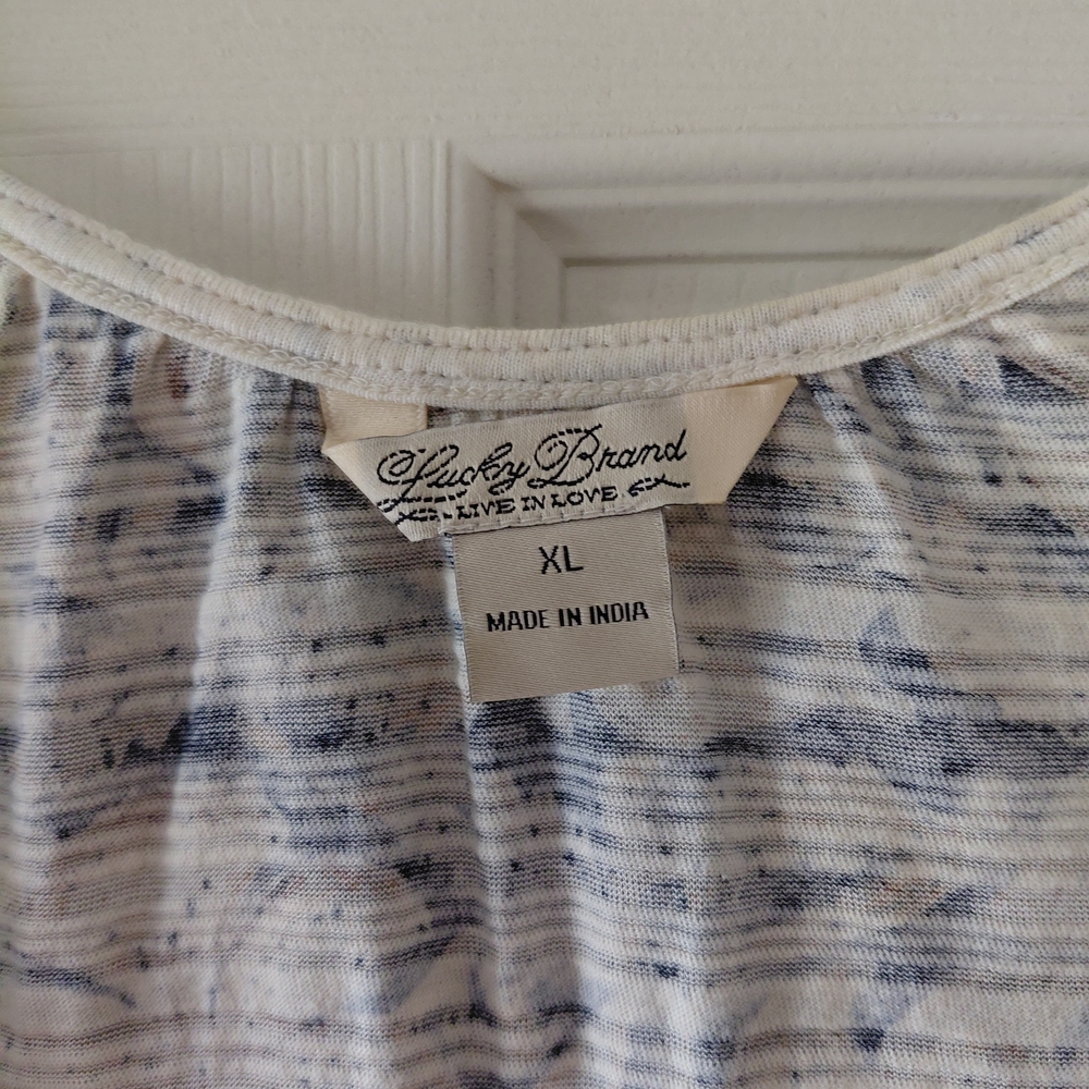 Lucky Brand Blue and White Floral Blouse - Picture 4 of 6